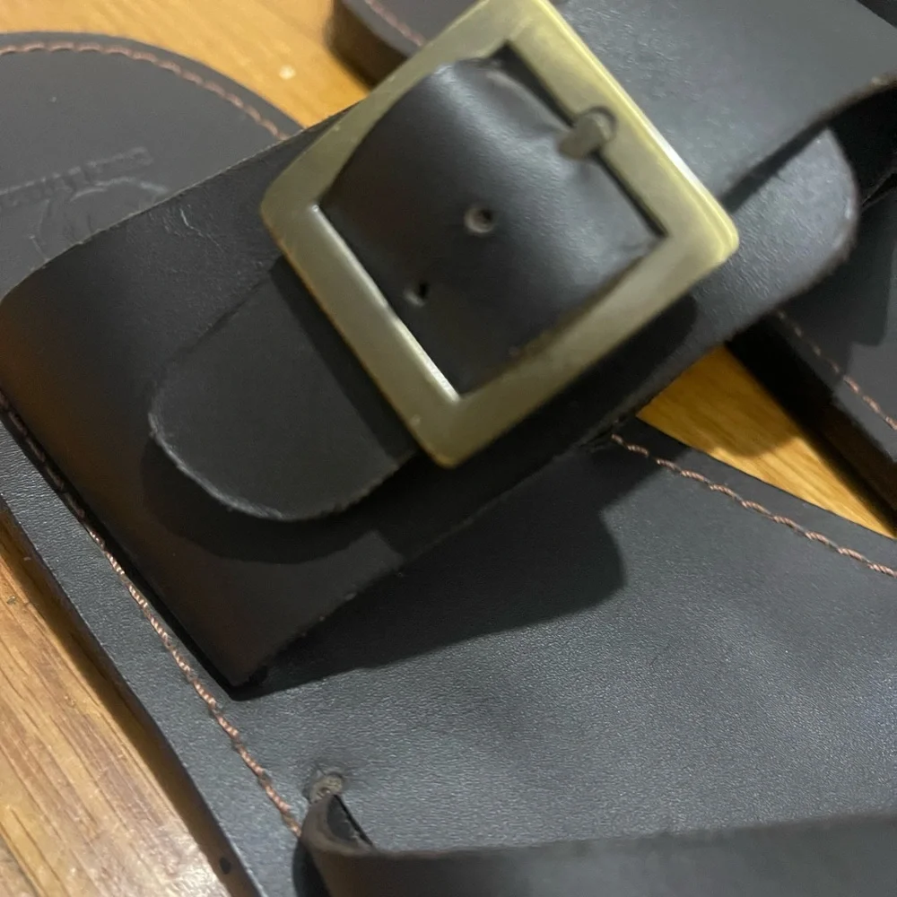 Chris & Steeze Dark Brown Sandals with Buce on side Sz 11 (44) - Picture 9 of 16